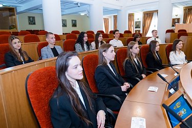 «За кулисами» парламентаризма